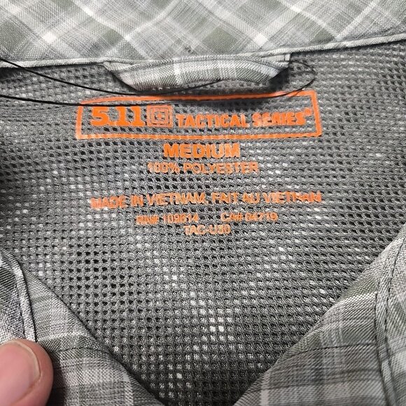 NWT 511 Tactical Covert Shirt Mens Size Medium Gray Plaid Zip Pockets Snap Front - Picture 8 of 12